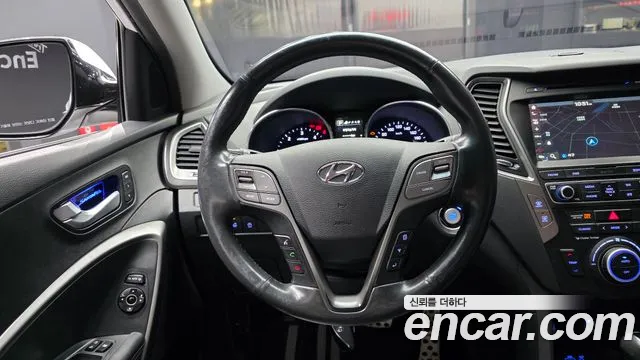 Hyundai Santafe 2016 — фото 19