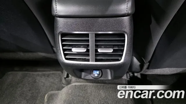 Hyundai Sonata 2020 — фото 16