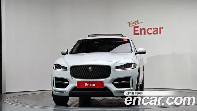 Jaguar F-PACE 2017 — фото 3