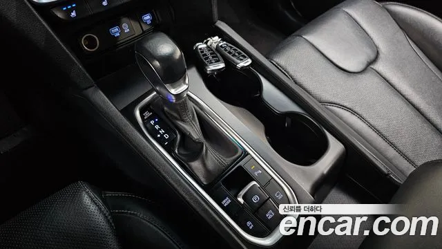 Hyundai Santafe 2020 — фото 11