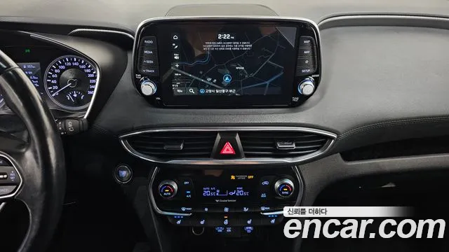 Hyundai Santafe 2020 — фото 18