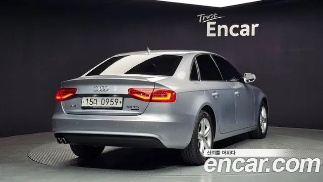 Audi A4 2015 — фото 2