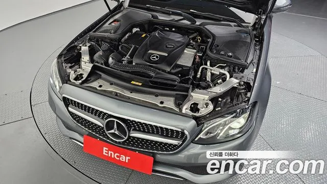 Mercedes-Benz E-Class 2018 — фото 6