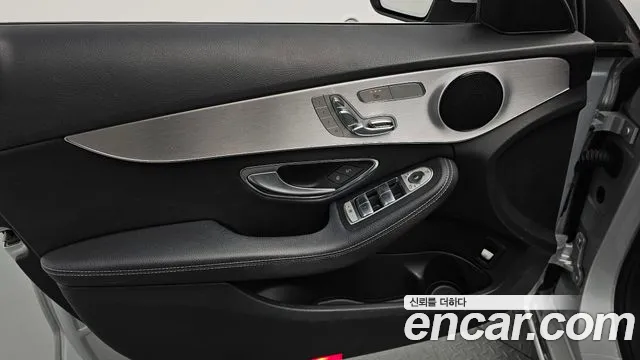 Mercedes-Benz C-Class 2018 — фото 14