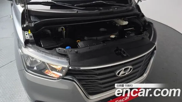 Hyundai Starex 2019 — фото 6