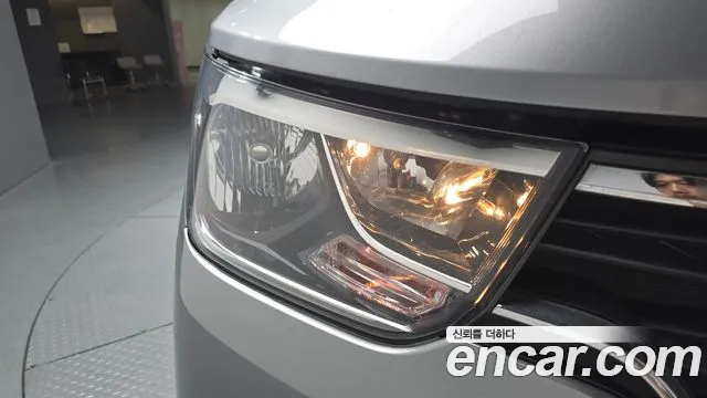 Hyundai Starex 2019 — фото 8