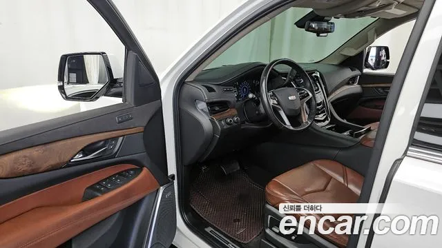 Cadillac Escalade 2020 — фото 13