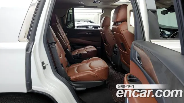 Cadillac Escalade 2020 — фото 18