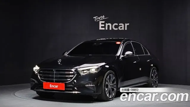 Mercedes-Benz E-Class 2025 — фото 1