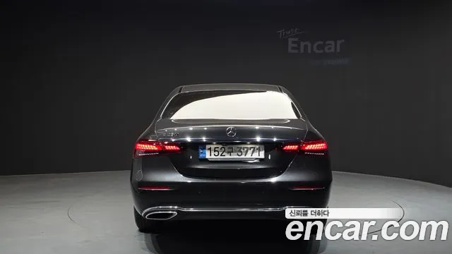 Mercedes-Benz E-Class 2021 — фото 4