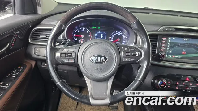 Kia Sorento 2017 — фото 13
