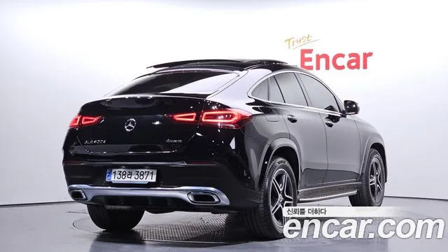 Mercedes-Benz GLE-Class 2021 — фото 2