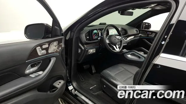 Mercedes-Benz GLE-Class 2021 — фото 10