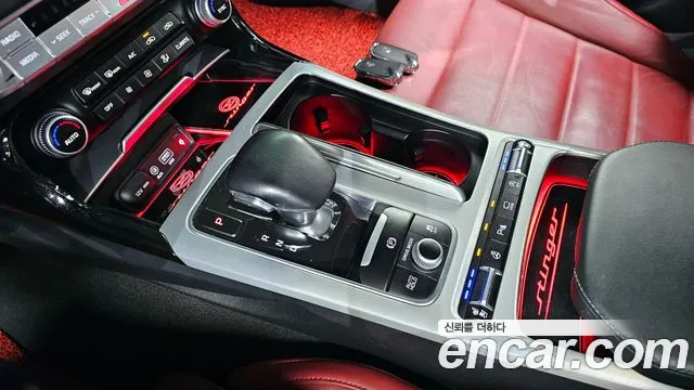 Kia Stinger 2019 — фото 12