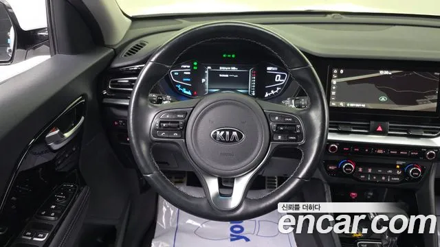 Kia Niro 2020 — фото 13