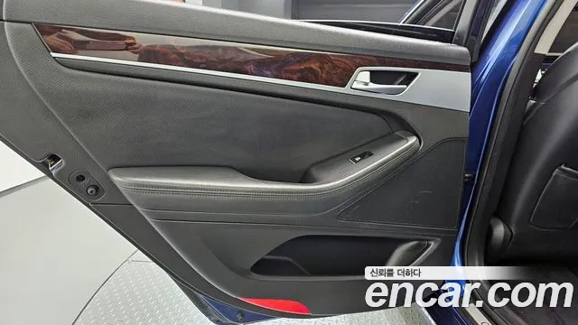 Hyundai Genesis 2015 — фото 15