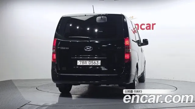 Hyundai Starex 2019 — фото 4