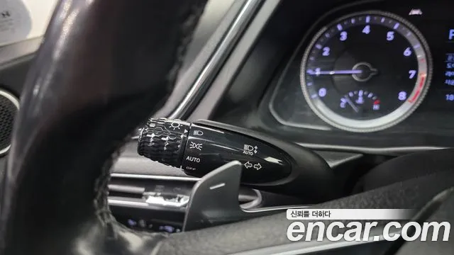 Hyundai Sonata 2020 — фото 15