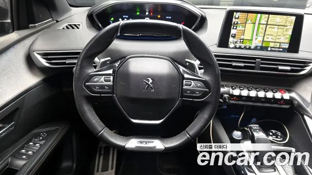 Peugeot 5008 2020 — фото 12