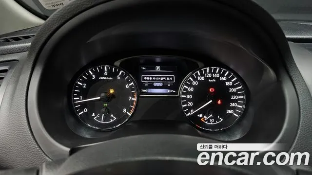 Nissan Altima 2017 — фото 11