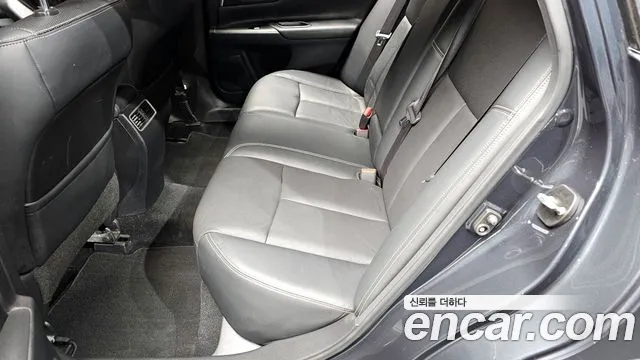 Nissan Altima 2017 — фото 16