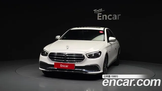 Mercedes-Benz E-Class 2021 — фото 3