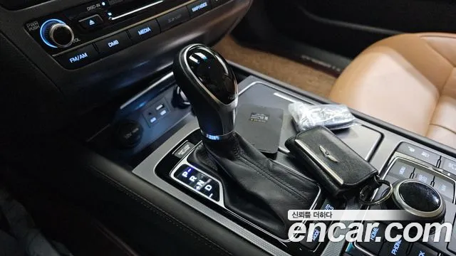 Hyundai Genesis 2015 — фото 9