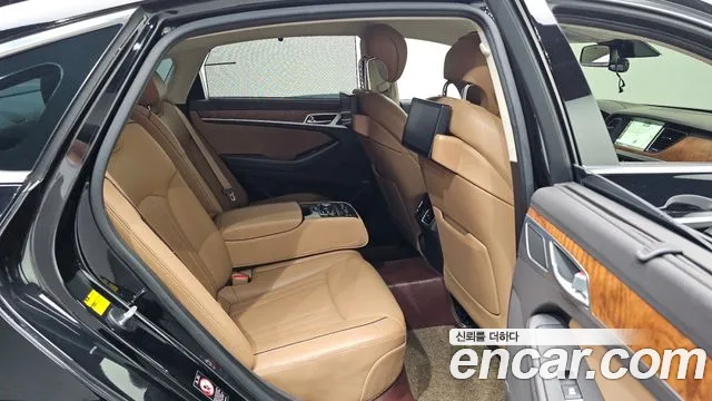 Hyundai Genesis 2015 — фото 12