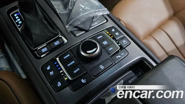 Hyundai Genesis 2015 — фото 20