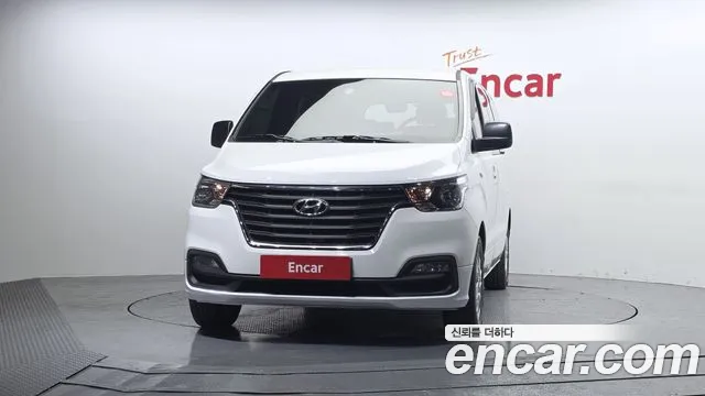 Hyundai Starex 2019 — фото 3
