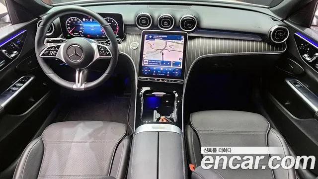 Mercedes-Benz C-Class 2024 — фото 10