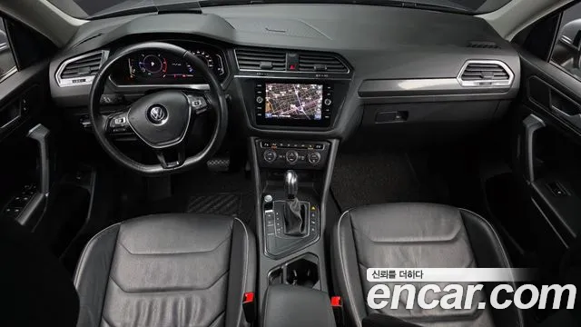 Volkswagen Tiguan 2020 — фото 10