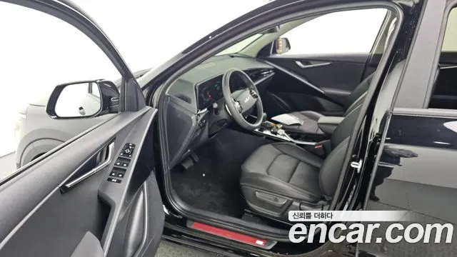 Kia Niro 2024 — фото 13