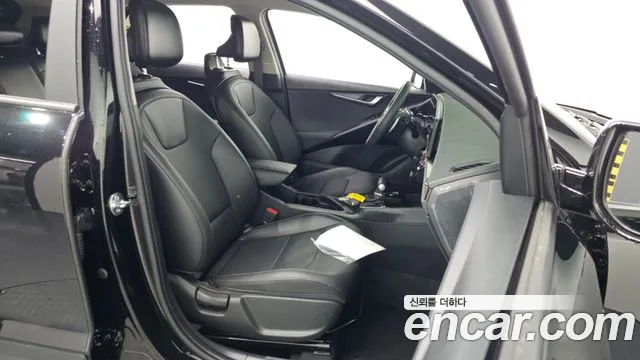 Kia Niro 2024 — фото 17