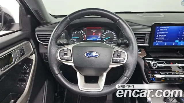 Ford Explorer 2021 — фото 13