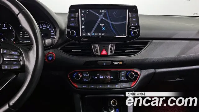 Hyundai i30 2018 — фото 15