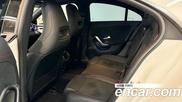 Mercedes-Benz CLA-Class 2025 — фото 12
