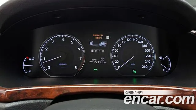 Hyundai Equus 2012 — фото 11