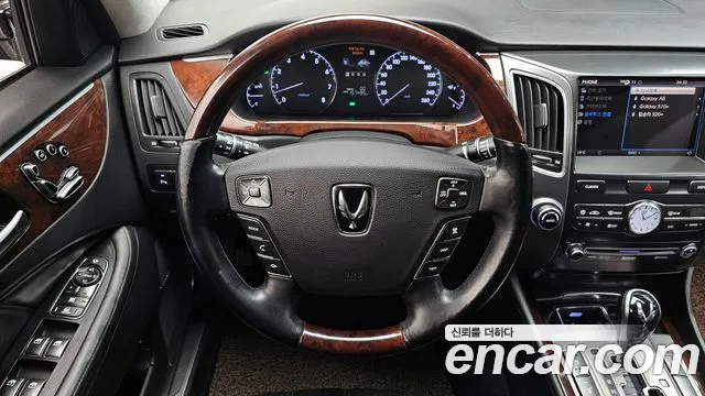 Hyundai Equus 2012 — фото 19
