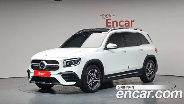 Mercedes-Benz GLB-Class 2023 — фото 1