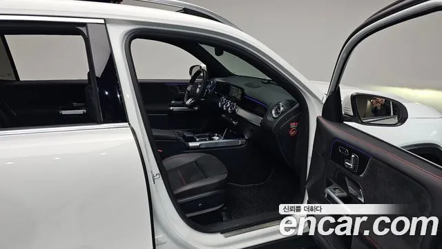 Mercedes-Benz GLB-Class 2023 — фото 16