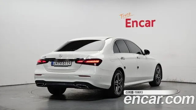 Mercedes-Benz E-Class 2023 — фото 2