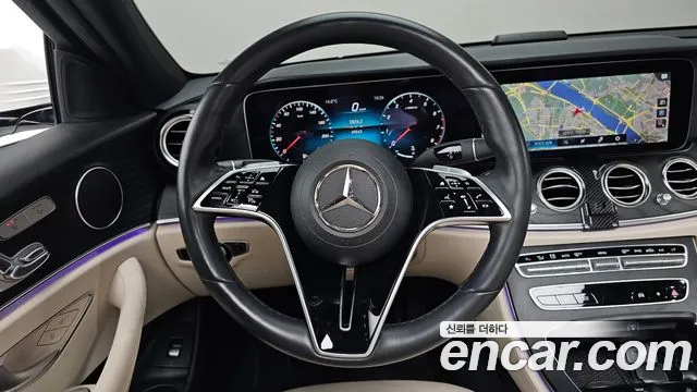 Mercedes-Benz E-Class 2023 — фото 19