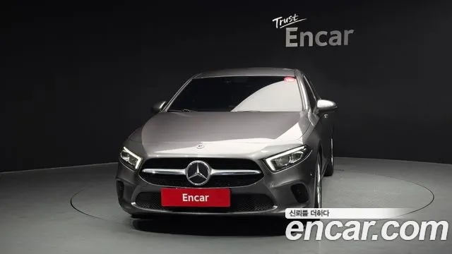Mercedes-Benz A-Class 2020 — фото 3