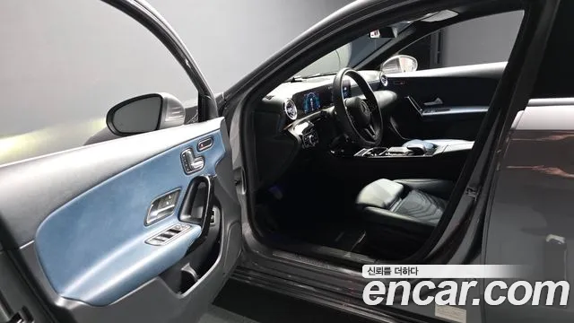 Mercedes-Benz A-Class 2020 — фото 13