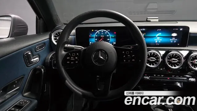 Mercedes-Benz A-Class 2020 — фото 19