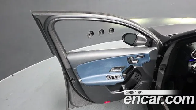 Mercedes-Benz A-Class 2020 — фото 14