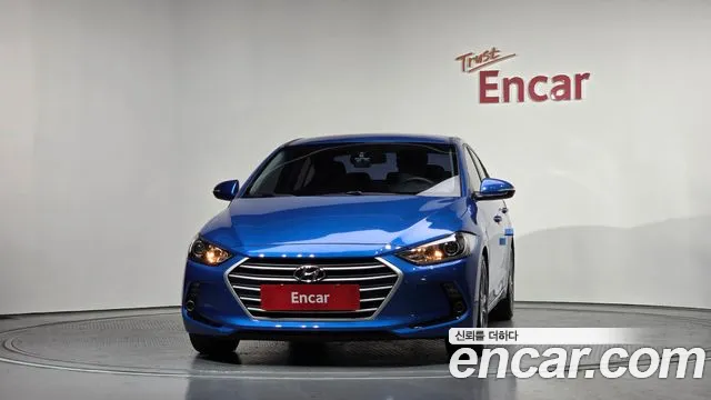 Hyundai AVANTE 2018 — фото 3