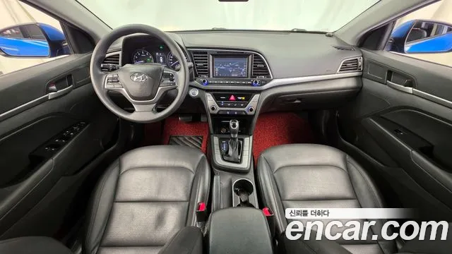 Hyundai AVANTE 2018 — фото 7