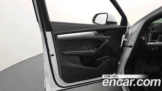 Audi Q5 2020 — фото 14
